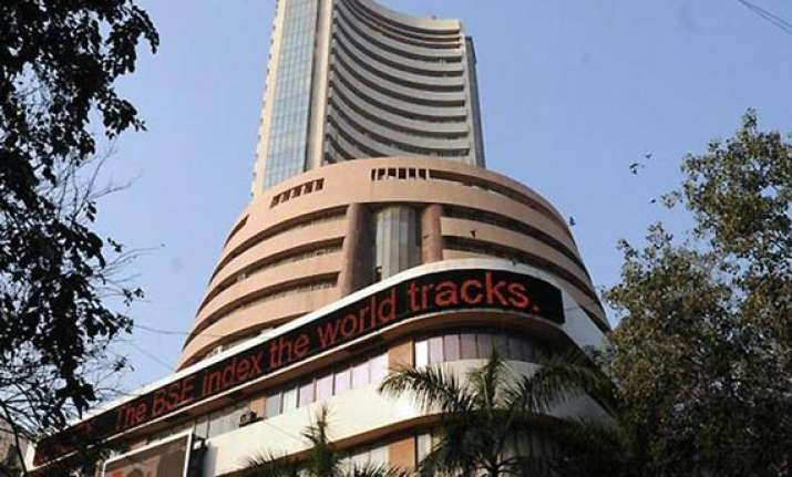 sensex slips 113 pts to nearly 2 wk low ahead of rbi meeting