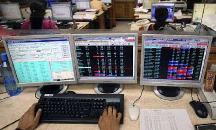 sensex rallies 472 pts on global cues regains 16k level