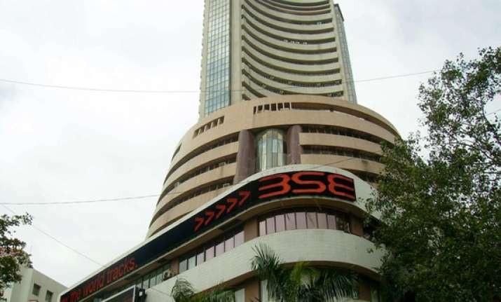 sensex slips 146 pts ril banking blue chips lose ground