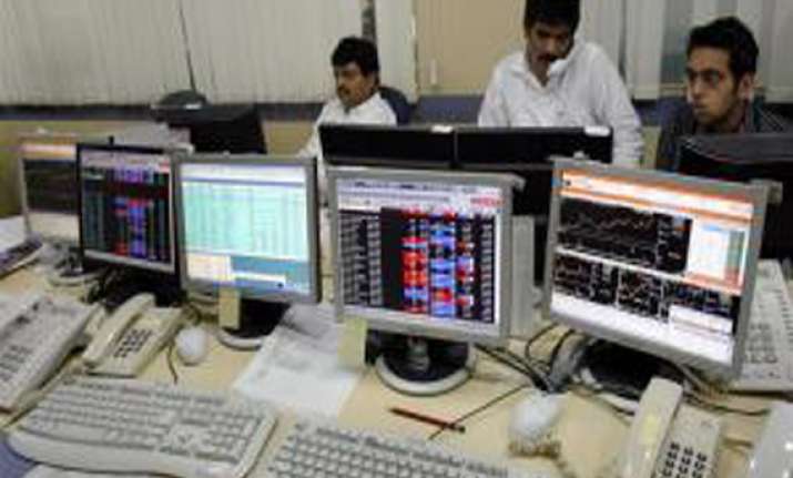 sensex down 21 pts fails to sustain early gains