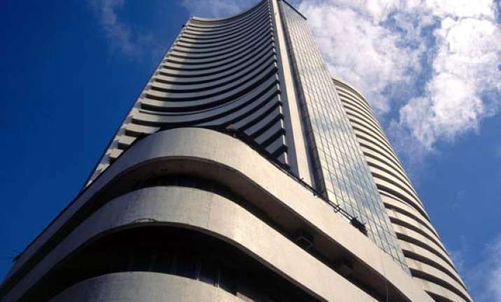 sensex vaults 422 pts as infosys beats estimates