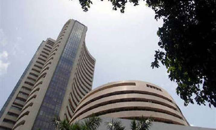 sensex regains 18k mark on oil price global cues