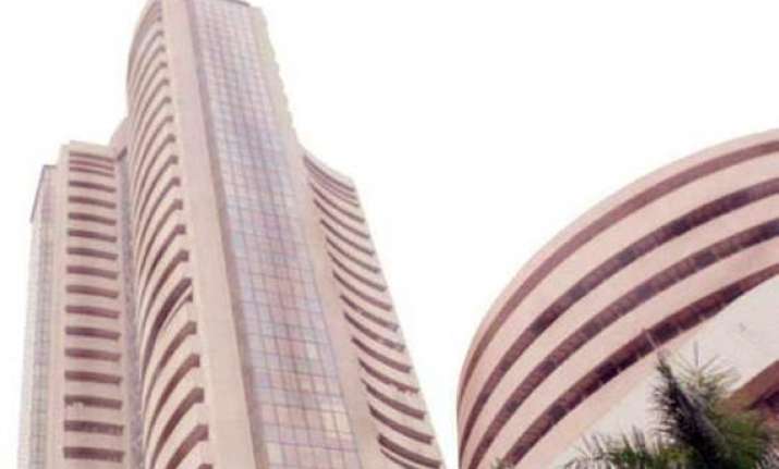 sensex gains 61 pts amid hopes of speedy reforms by pm