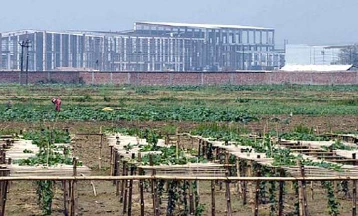 singur land calcutta hc rejects tata motors plea