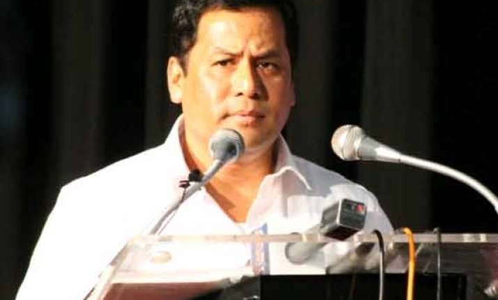 sonowal blames gogoi for not availing budget benefits