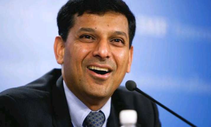 soon raghuram rajan will sign banknotes