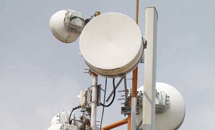 peanuts 2g spectrum auction gets bids worth only rs 9200 cr