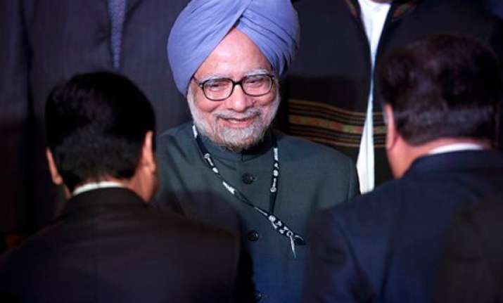 steps will be taken to stabilise rupee says manmohan