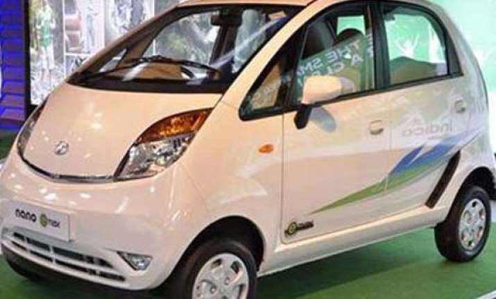 tata nano emax cng launched