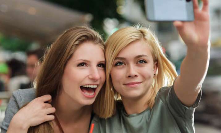 today s advice to graduates no selfies