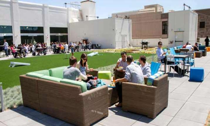 twitter admits to diversity problem in workforce vows to