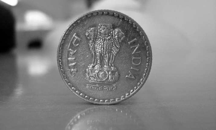 un report pegs india growth at 7.7 in 2012 7.9 in 2013