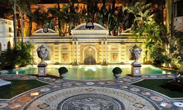 versace mansion on miami beach going up for auction