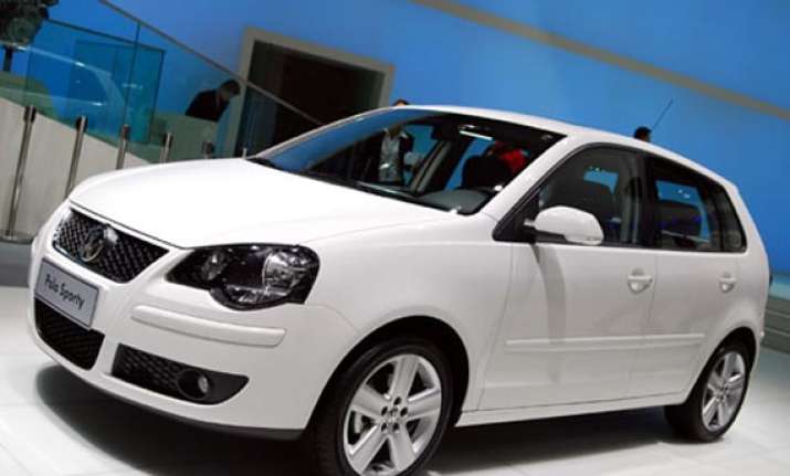 volkswagen launches polo sporty variant priced at rs 6.27