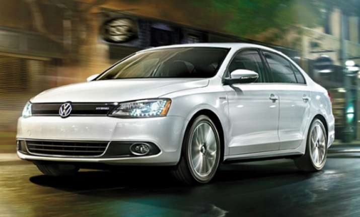 Volkswagen launches new version of Jetta in Indian market at Rs 13.70 ...