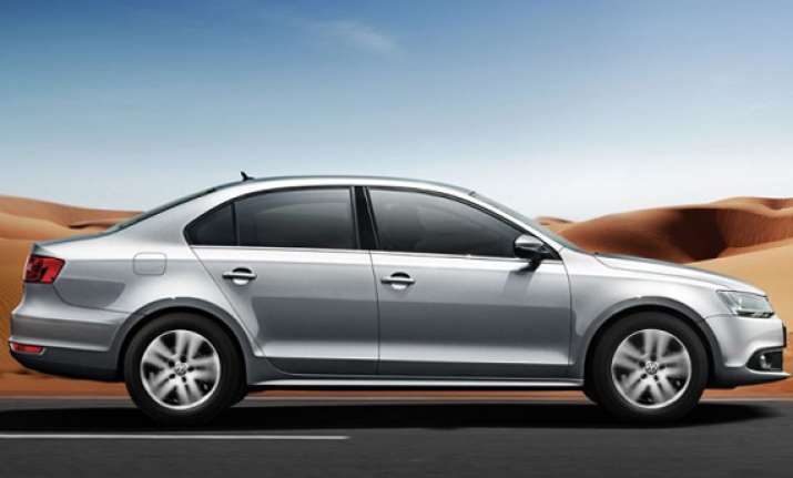 volkswagen launches petrol variant of jetta price starting