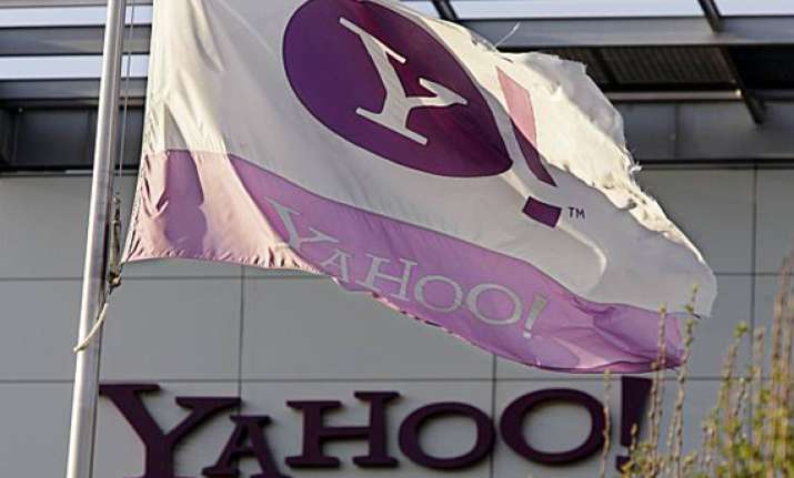 yahoo moves delhi hc against govt