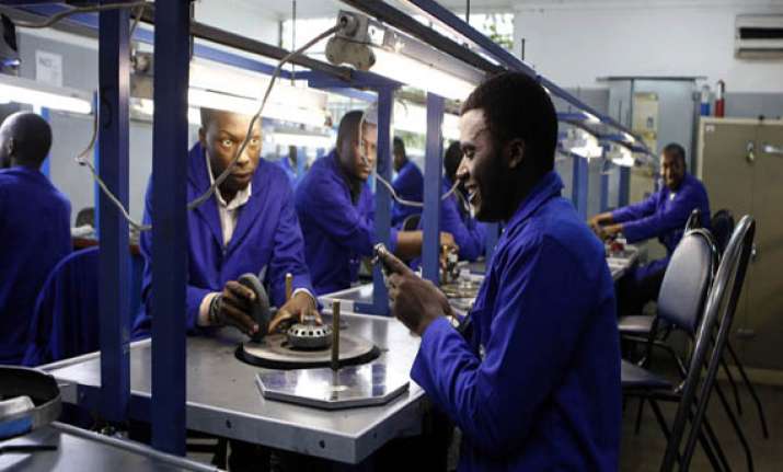 zimbabwe to slash diamond licence fees