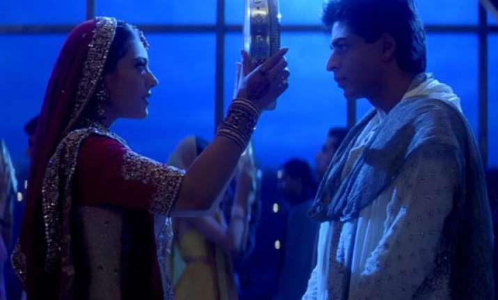 a look at some great karwa chauth numbers in bollywood films