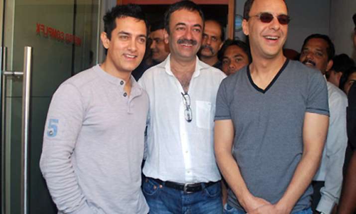 aamir hirani and vidhu vinod chopra to team up again