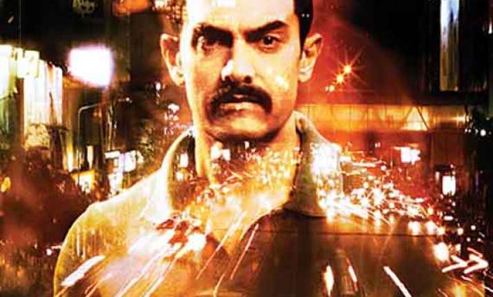 aamir gets under the shower again