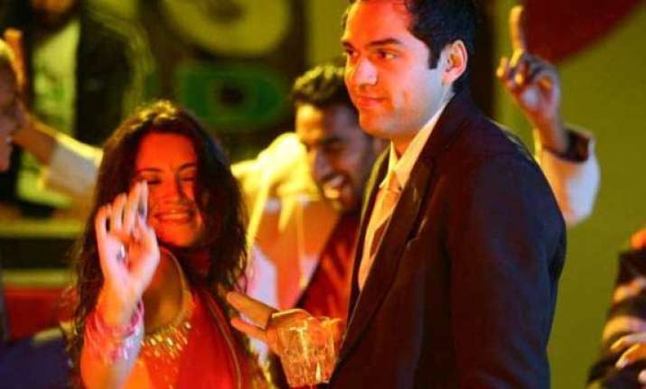 abhay deol may do an item song one day