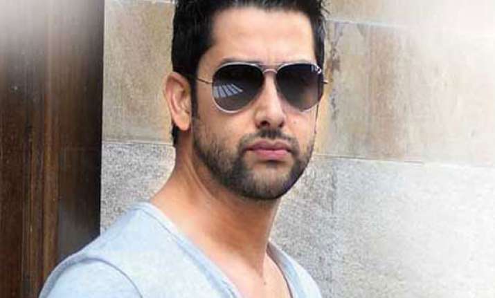 aftab shivdasani to get married next year