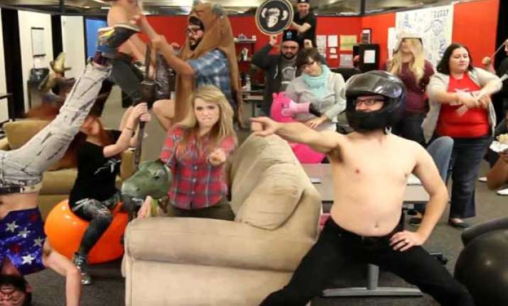 after gangnam style harlem shake grips india