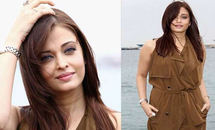 aishwarya wears a pretty brown dress at cannes