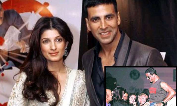 akshay kumar twinkle to be prosecuted for obscenity