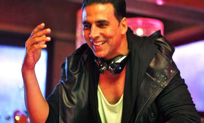 akshay kumar appeals to save country s heritage sites