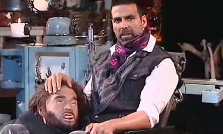 akshay returns to host khatron ke khiladi 4