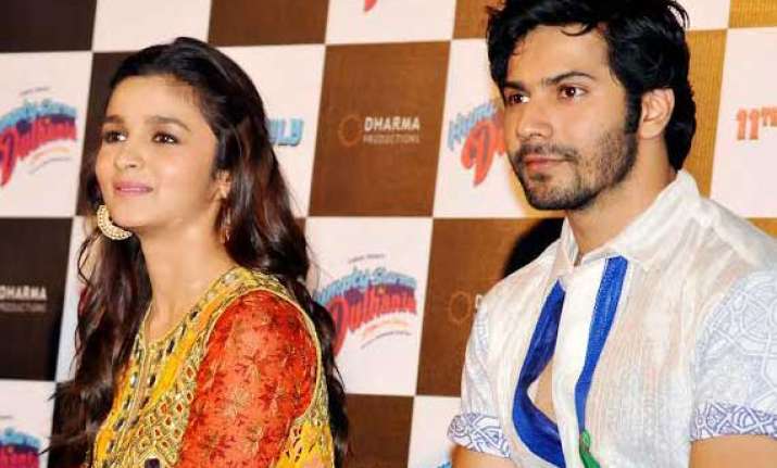alia and varun unveil trailer of humpty sharma ki dulhania