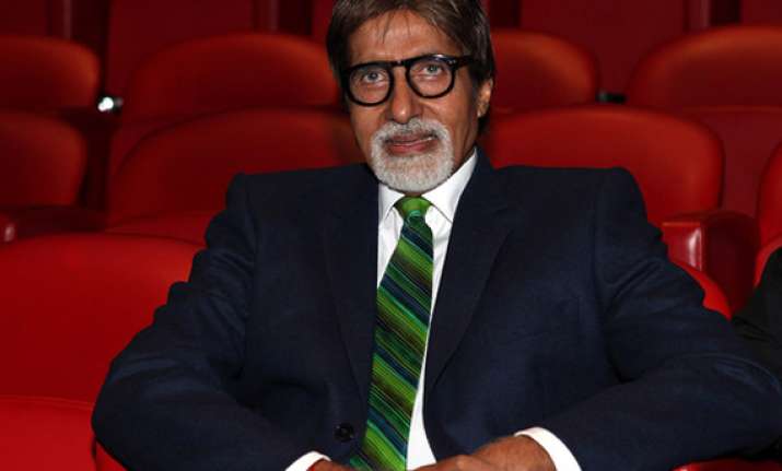 amitabh bachchan to undergo surgery