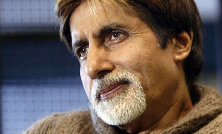 amitabh bachchan undergoes surgery doing fine