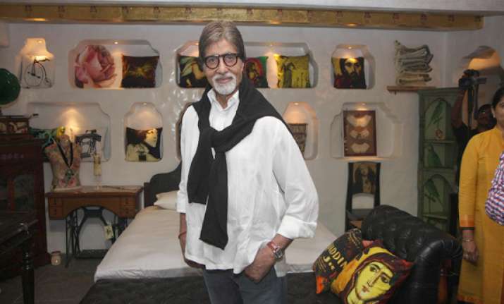 amitabh bachchan happy with growing extended family