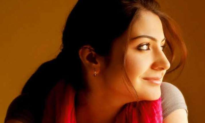 anushka sharma tweets for a ban on horse drawn carriages