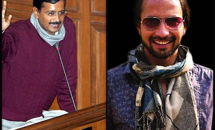 movie on arvind kejriwal actor deepak dobriyal roped in to