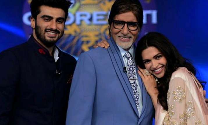 big b deepika and arjun dance on the tunes of shake your