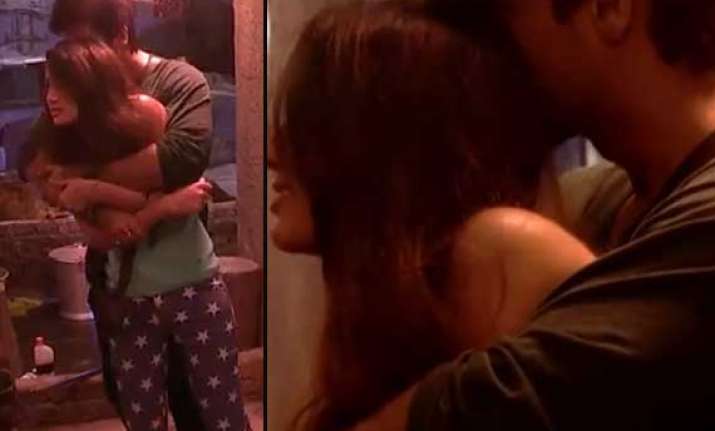 bigg boss 7 kushal gauhar get cosy view pics