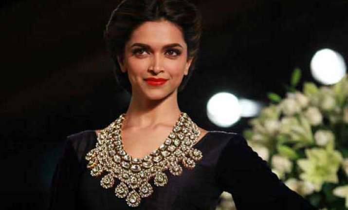 deepika wanted to play mary kom on screen