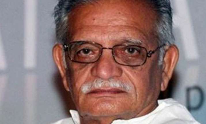 don-t-be-angry-with-me-gulzar-tells-karachi-fest-organiser-bollywood