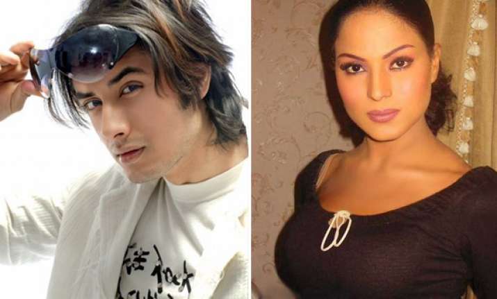 don t judge pakistan through veena malik says ali zafar