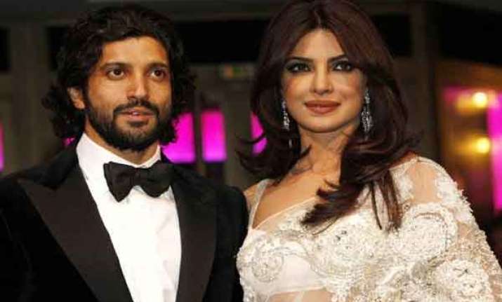 don t get typecast farhan akhtar warns priyanka chopra