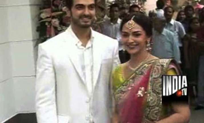 esha deol engaged to long time boy friend