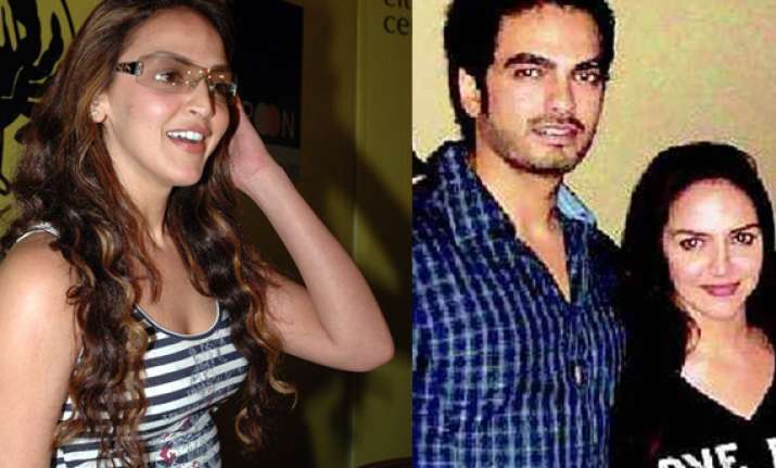 esha deol to get engaged to boyfriend bharat