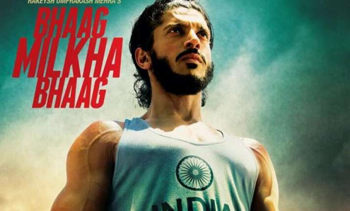 farhan aktar wears ashok chakra jersey in bhaag milkha