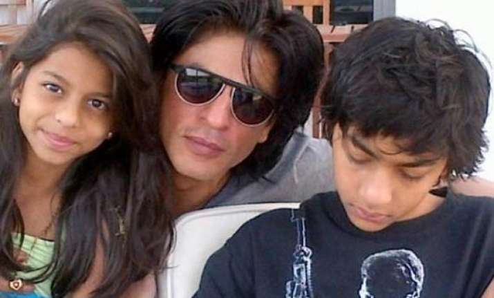 find boyfriend like me srk tells daughter view pics