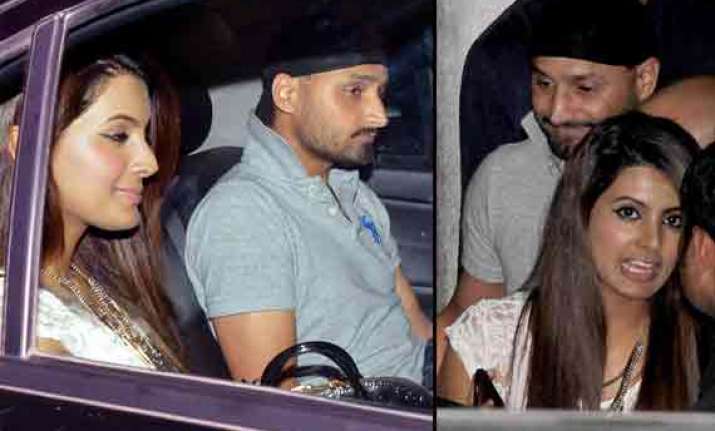 geeta basra and harbhajan singh spotted together again view