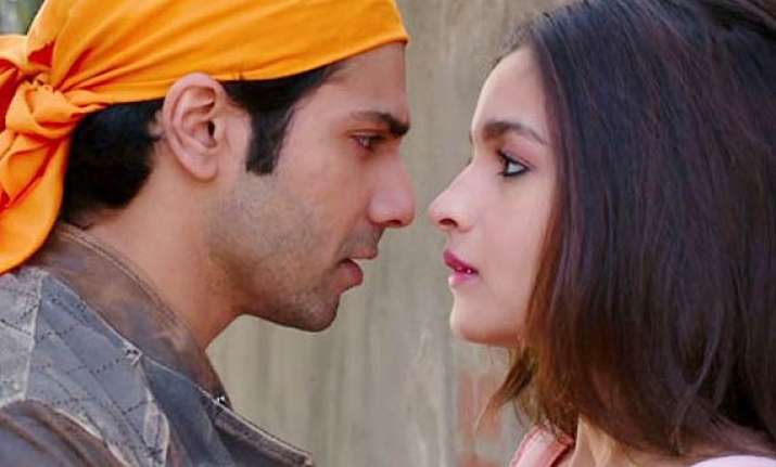 Alia Bhatt and Varun Dhawan's 'Humpty Sharma Ki Dulhania' trailer goes ...